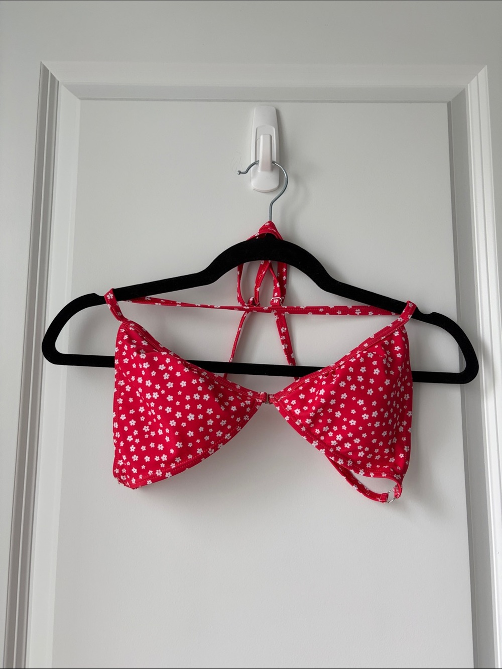 SHEIN Red and White Flower Bikini Set - Picture 2 of 5